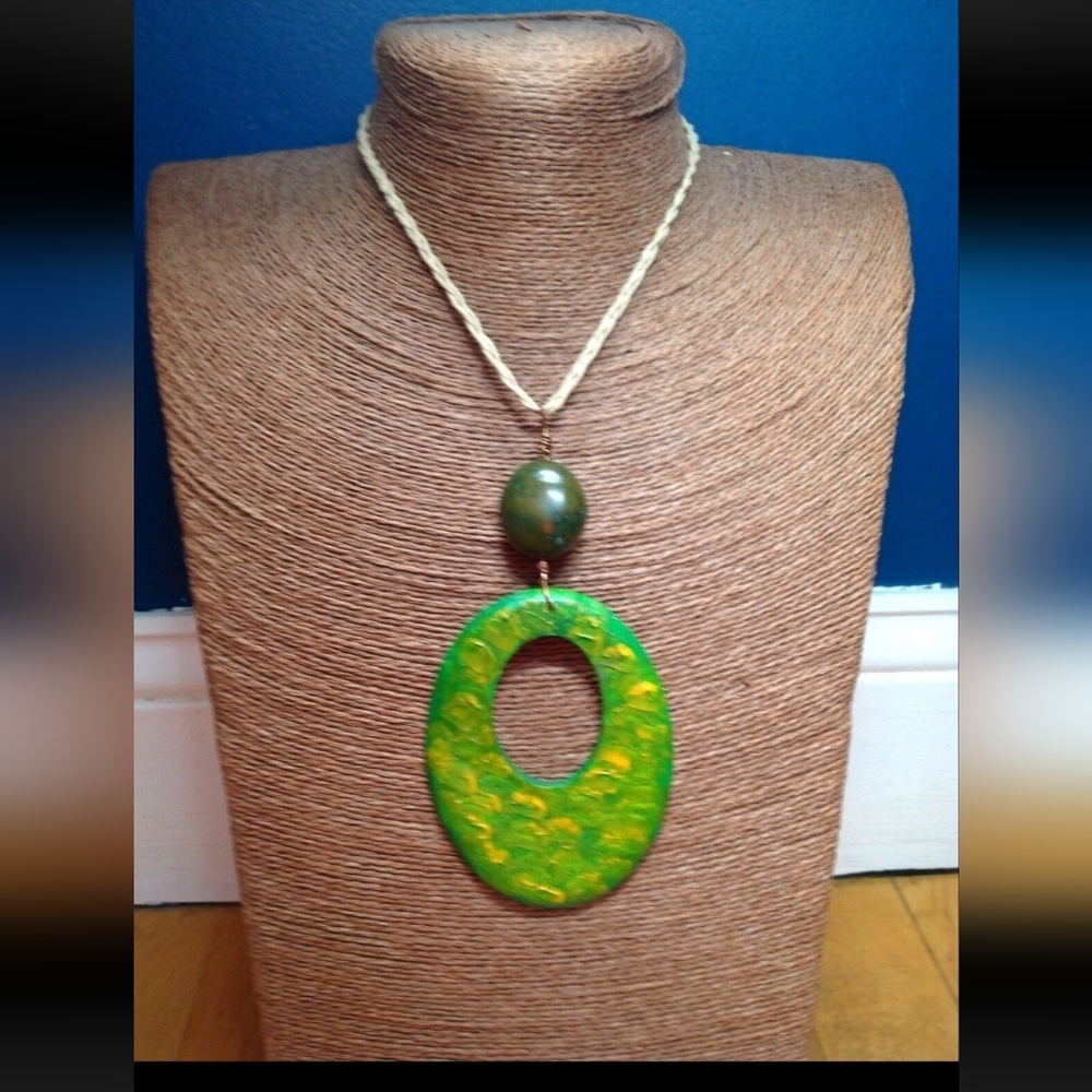 Yellow and Green Bead Necklace With Rope Design 24"